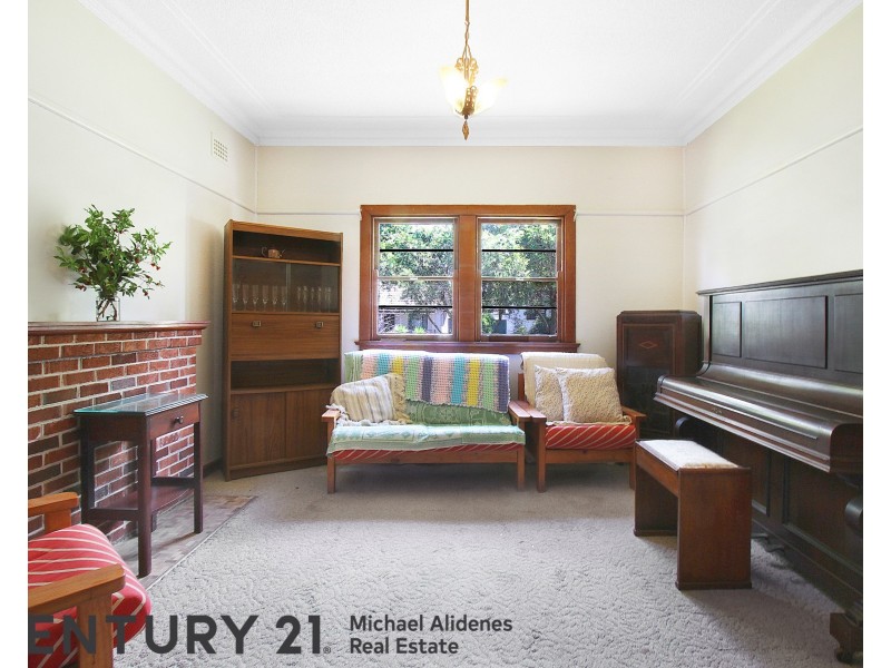 96 Ludgate Street, Roselands NSW 2196