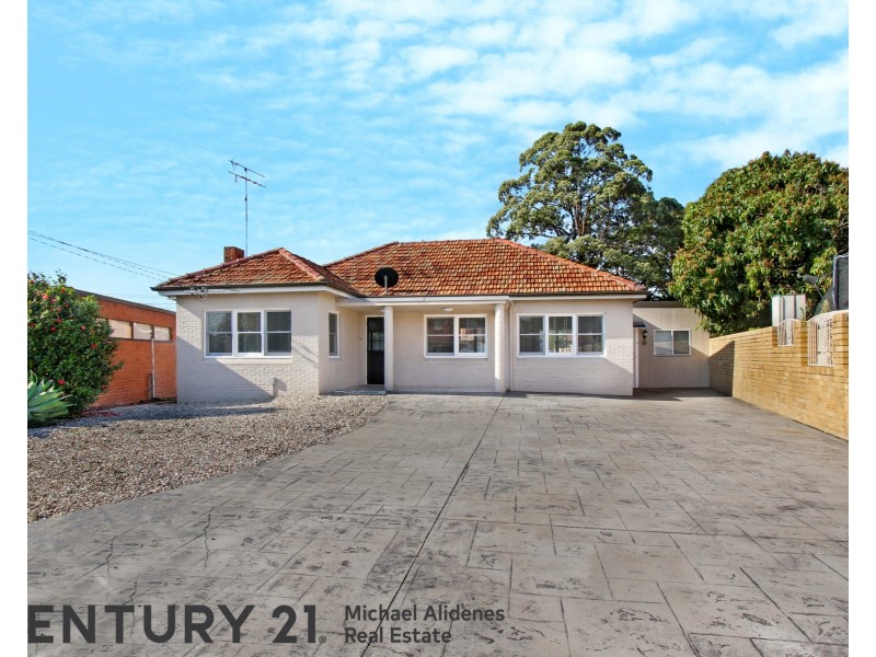 12 Turon Avenue, Kingsgrove NSW 2208