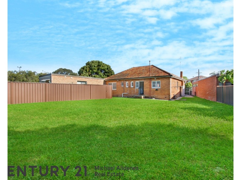 12 Turon Avenue, Kingsgrove NSW 2208