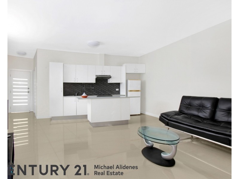 12 Turon Avenue, Kingsgrove NSW 2208