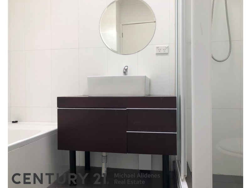 4/100 Cambridge Street, Penshurst NSW 2222