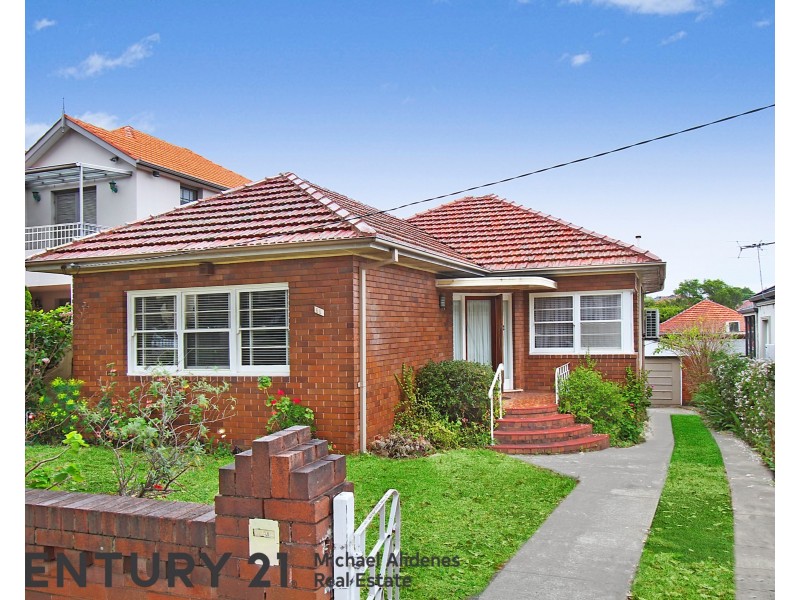 55 Rosemeath Avenue, Kingsgrove NSW 2208