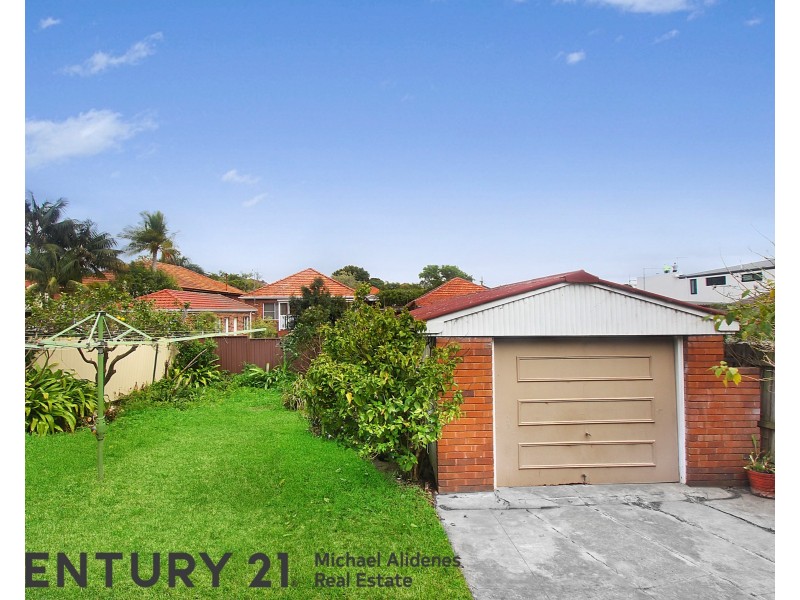 55 Rosemeath Avenue, Kingsgrove NSW 2208