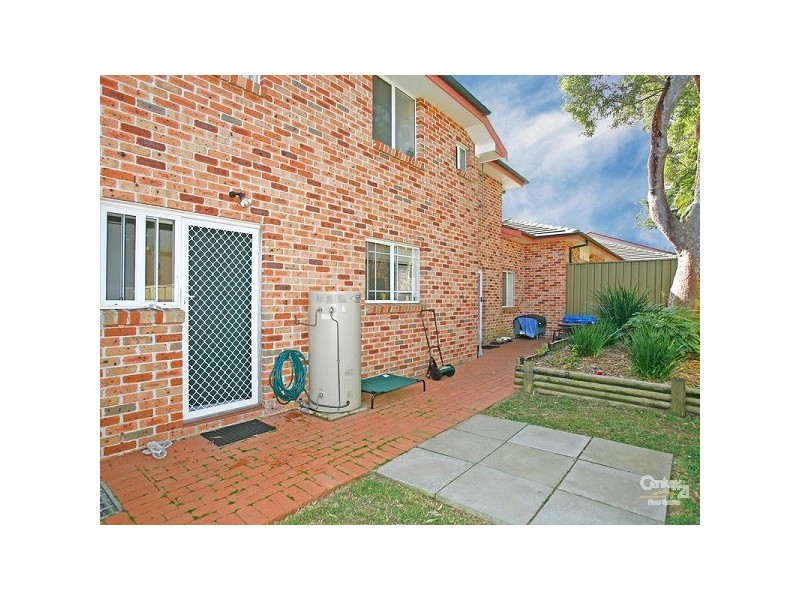 2/7 Northcote Avenue, Caringbah South NSW 2229