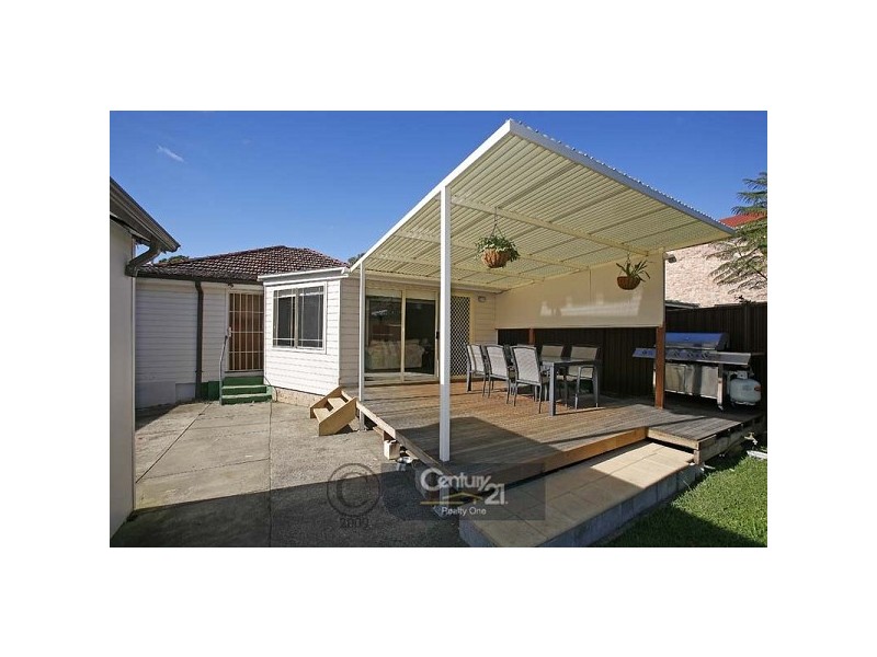 277 Taren Point Road, Caringbah NSW 2229