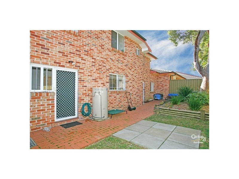 2/7 Northcote Avenue, Caringbah NSW 2229