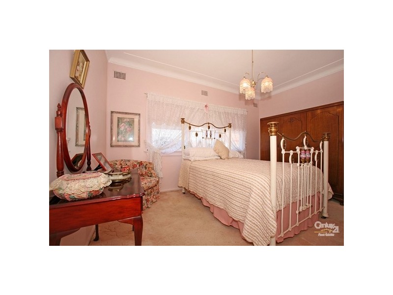 1 Binalong Avenue, Caringbah NSW 2229