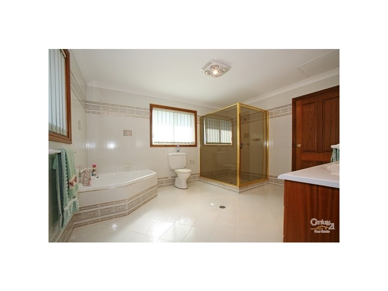 12 Nallada Road, Alfords Point NSW 2234