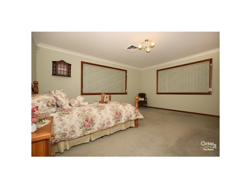 12 Nallada Road, Alfords Point NSW 2234