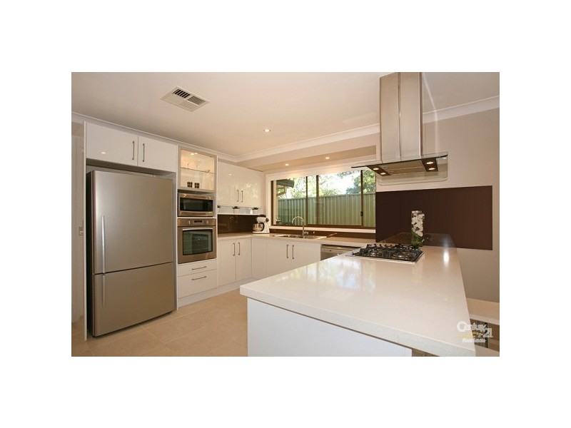 11 Chamberlain Avenue, Caringbah NSW 2229