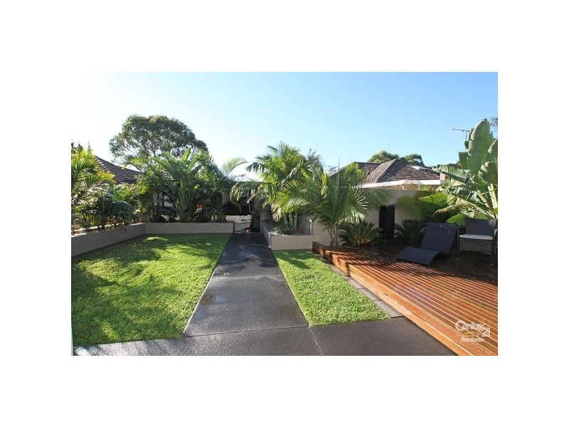 11 Chamberlain Avenue, Caringbah NSW 2229