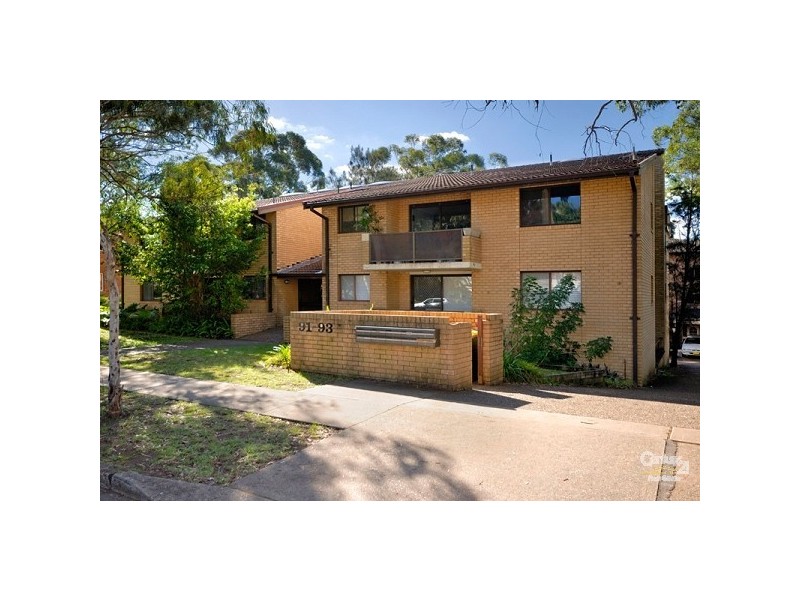 2/91-93 Flora Street, Sutherland NSW 2232