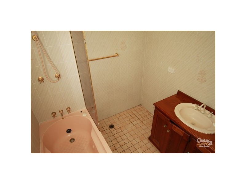 1/2 Deeban Walk, Cronulla NSW 2230