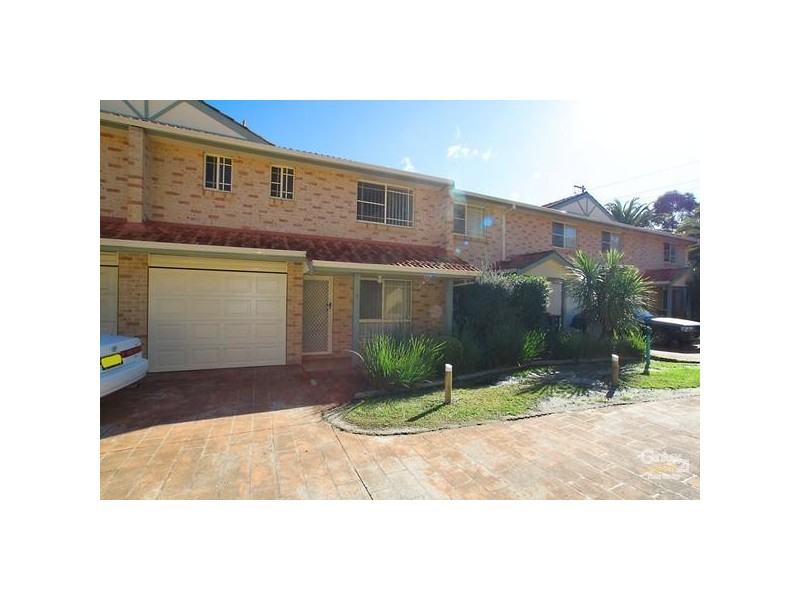 3/80 Flora Street, Kirrawee NSW 2232
