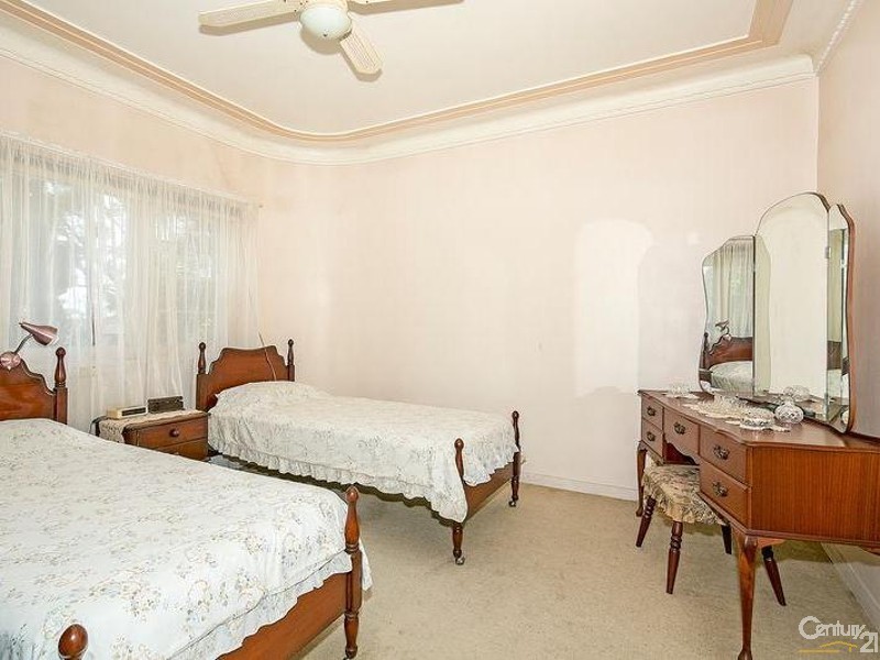 42 Forest Road, Yowie Bay NSW 2228