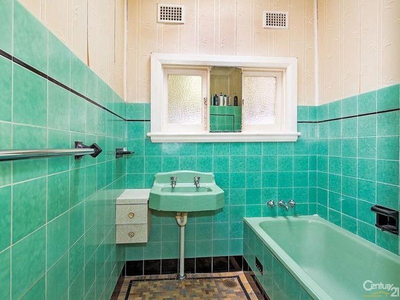 42 Forest Road, Yowie Bay NSW 2228