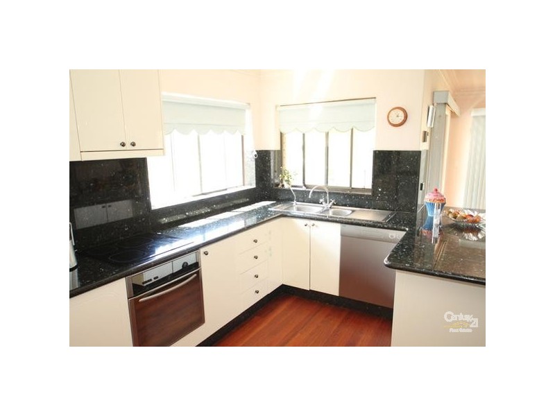 148 St Georges Crescent, Sandy Point NSW 2172