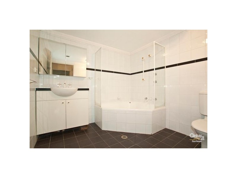 12C/2B Mowbray Street, Sylvania NSW 2224