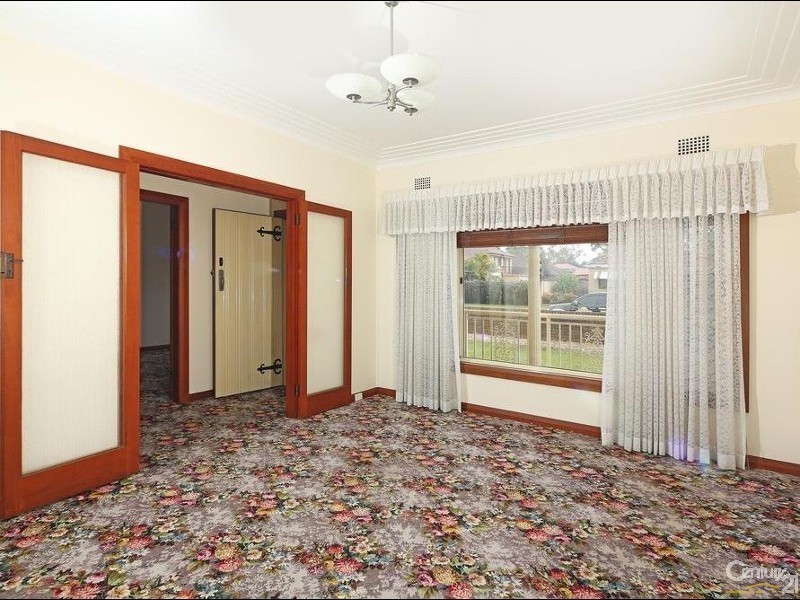 1 Frobisher Avenue, Caringbah NSW 2229