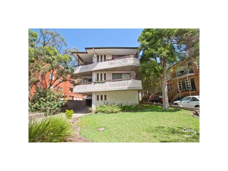 2/18 Banksia Road, Caringbah NSW 2229