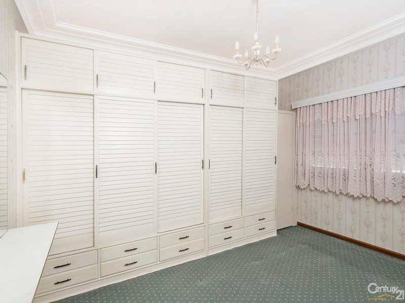 8 Renown Avenue, Miranda NSW 2228