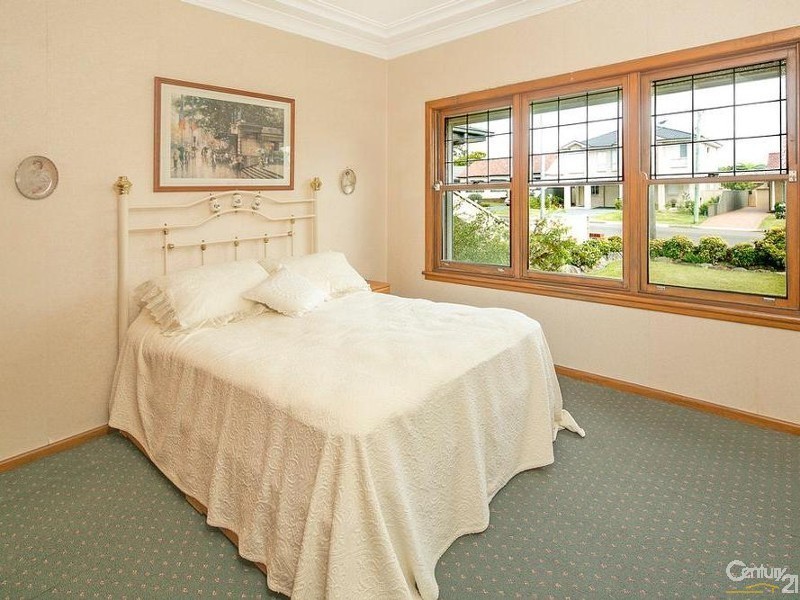 8 Renown Avenue, Miranda NSW 2228