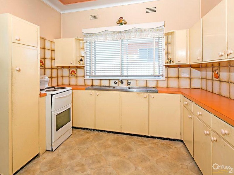 6 Coolabah Place, Caringbah NSW 2229