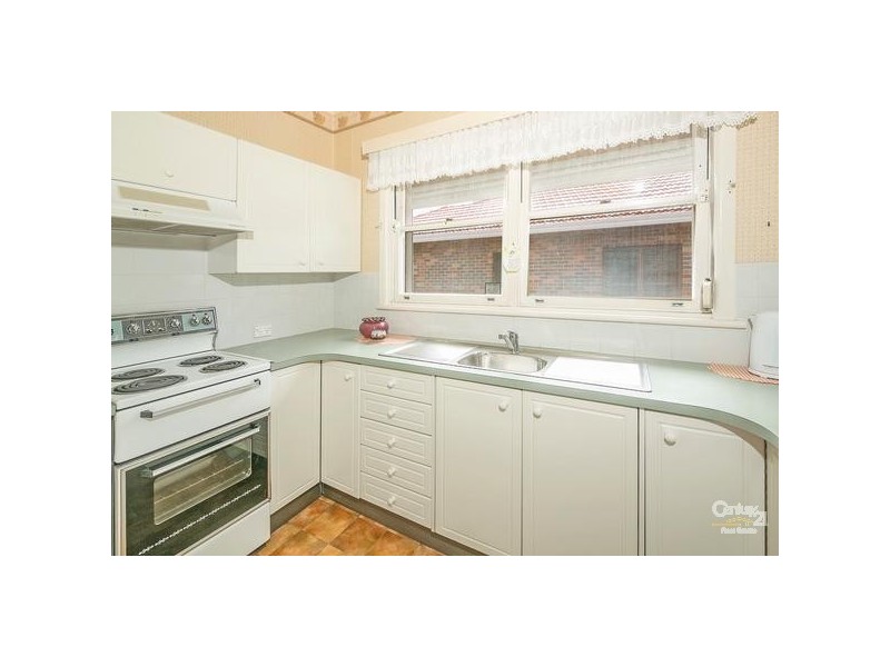 8 Renown Avenue, Miranda NSW 2228