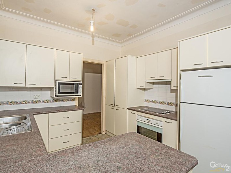 8 Kungar Road, Caringbah South NSW 2229