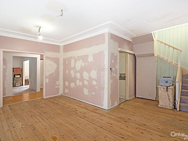 8 Kungar Road, Caringbah South NSW 2229