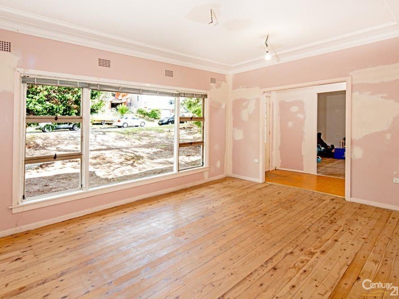 8 Kungar Road, Caringbah South NSW 2229