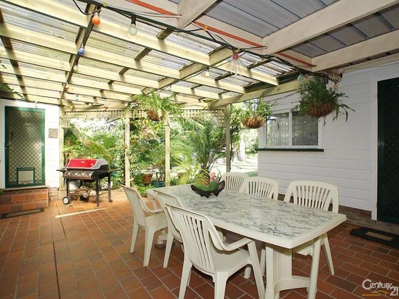 2 Actinotus Avenue, Caringbah South NSW 2229