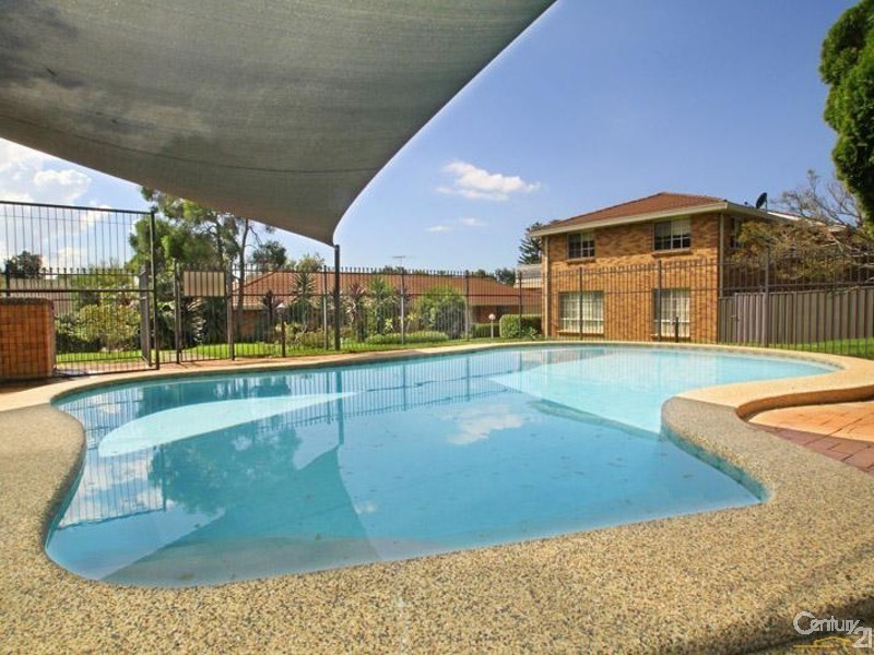 4/47-49 Gannons Road, Caringbah NSW 2229