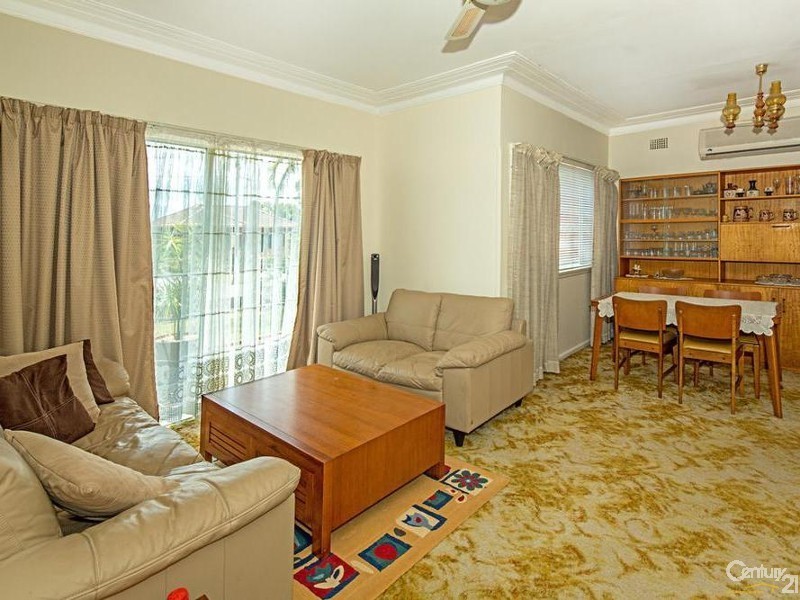 10 Combara Avenue, Caringbah NSW 2229