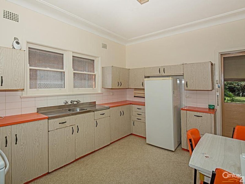 10 Combara Avenue, Caringbah NSW 2229