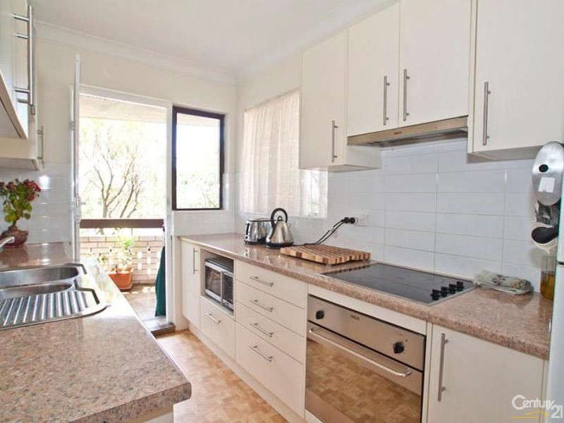 2/18 Banksia Road, Caringbah NSW 2229