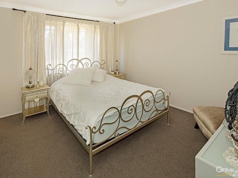 8A Bassett Place, Menai NSW 2234