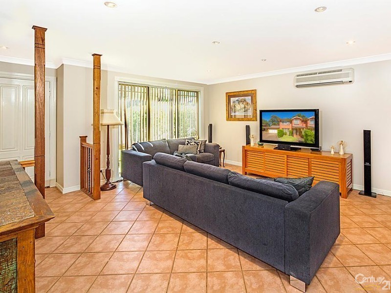 8A Bassett Place, Menai NSW 2234