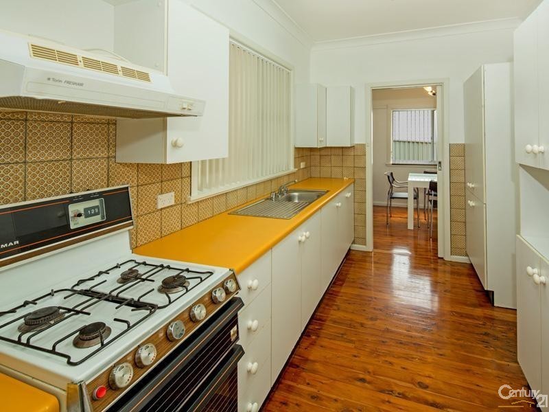 16 Booyong Avenue, Caringbah NSW 2229