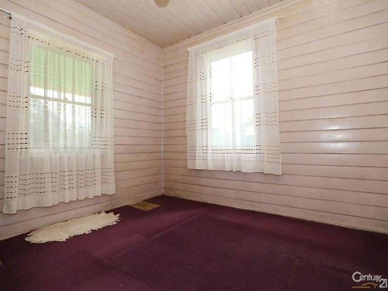 30 Robertson Street, Helensburgh NSW 2508