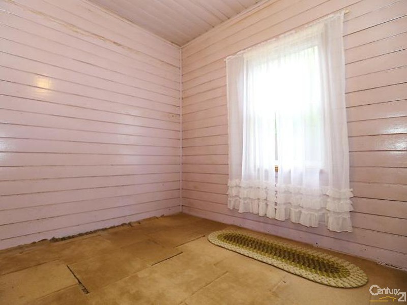 30 Robertson Street, Helensburgh NSW 2508