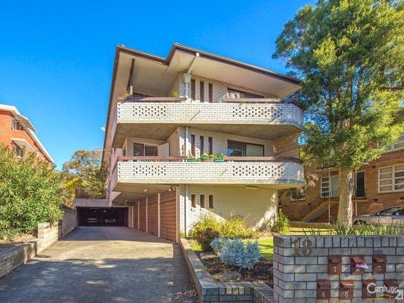 2/18 Banksia Road, Caringbah NSW 2229