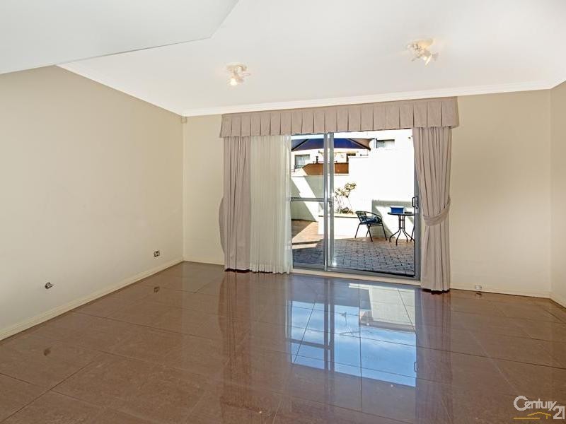 21/6 Mowbray Street, Sylvania NSW 2224