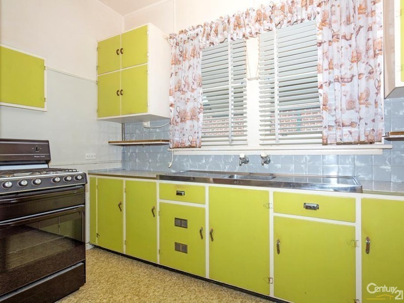 407 President Avenue, Kirrawee NSW 2232