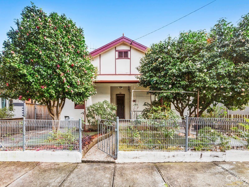 18 Browns Avenue, Enmore NSW 2042