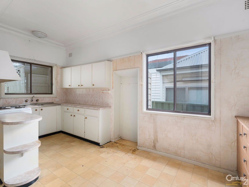 285 Taren Point Road, Caringbah NSW 2229