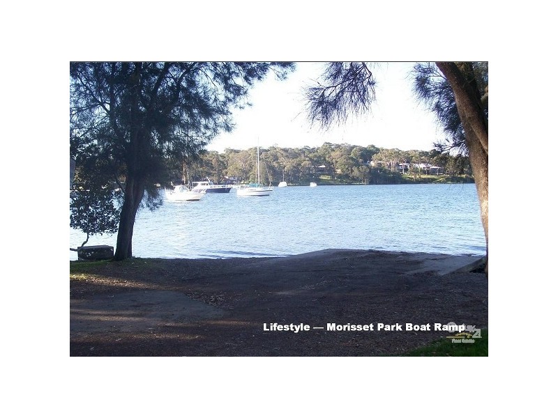 11 Macquarie Road, Morisset Park NSW 2264