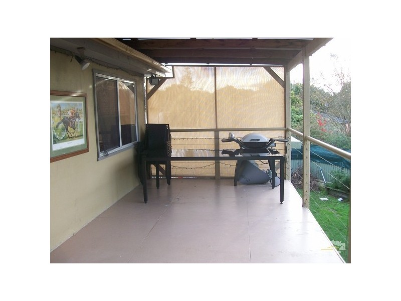 11 Macquarie Road, Morisset Park NSW 2264
