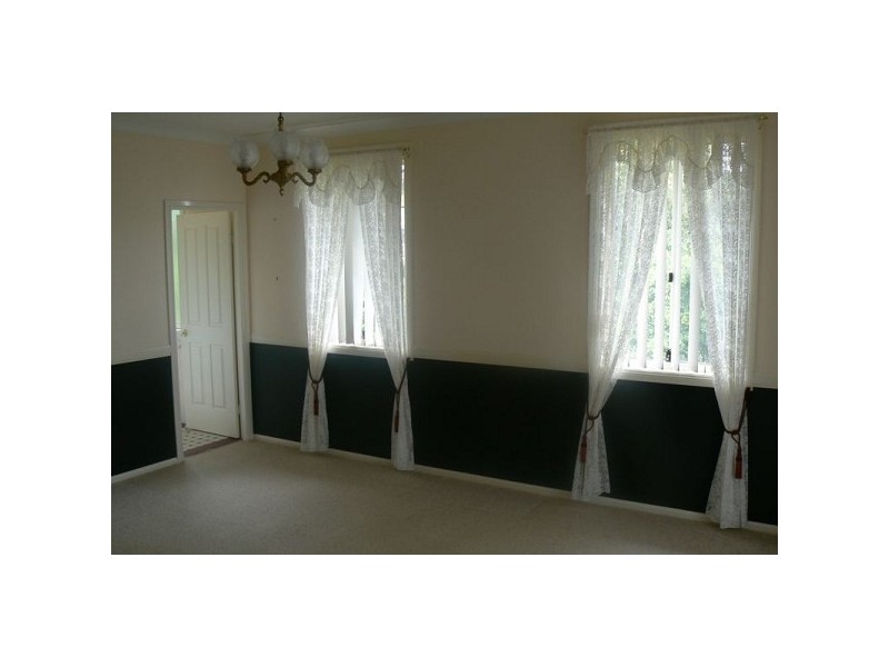 102 Meridian Drive, Coolgardie NSW 2478