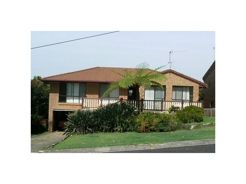 25 Blue Seas Pde, Lennox Head NSW 2478